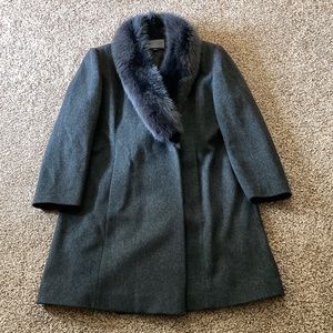 Bromley Collection Women’s size 16 Wool Coat with Fur Collar